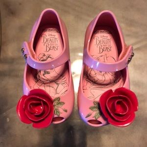 Mini mellissa size 5 pink and dark pink rose